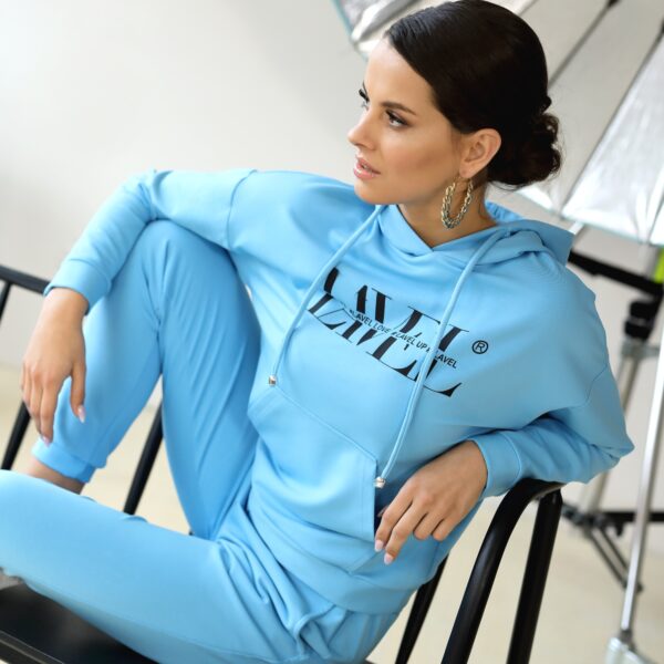 Bluza z kapturem Niebieska 021 przod LAVEL