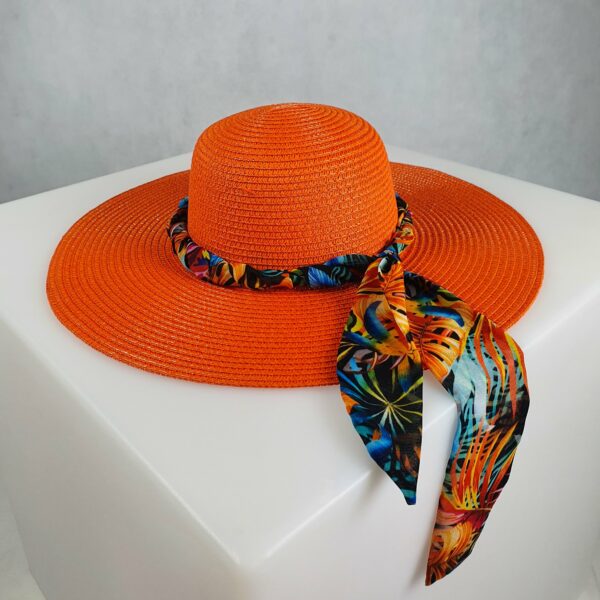 kapelusz letni plazowy z perelkami Laura Orange pomaranczowy polski producent strojow kapielowych LAVEL calosc 2